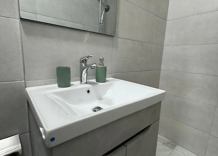 Apartamento Adora Tirana