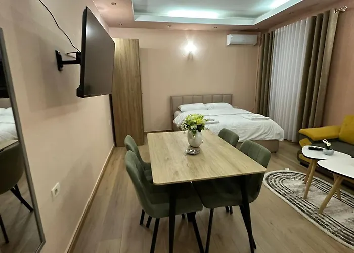 Apartamento Adora Tirana